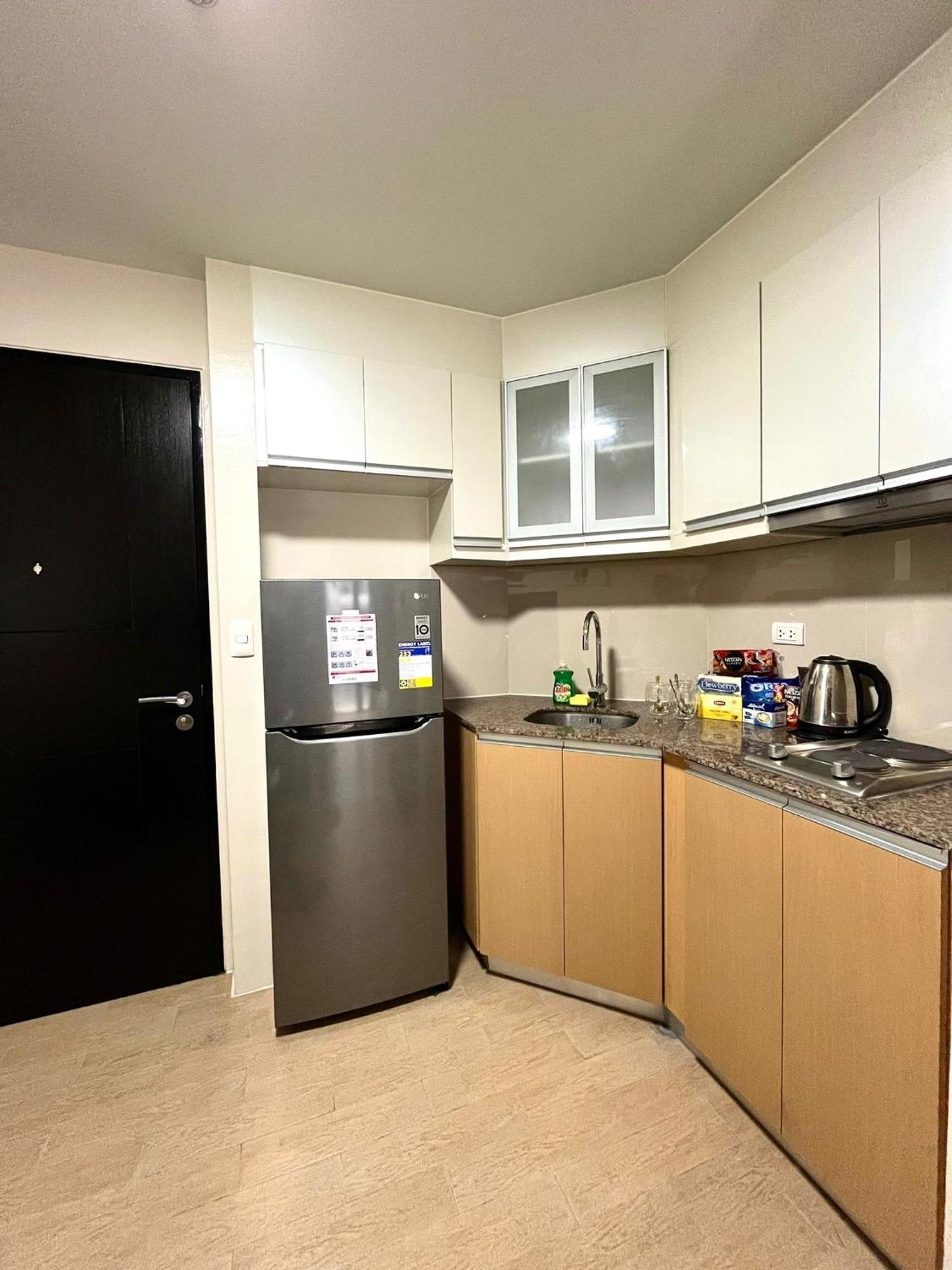 Studio At 81 Newport Boulevard Near Naia With Free Access To All Amenities Up To 2 Pax Manila Ngoại thất bức ảnh